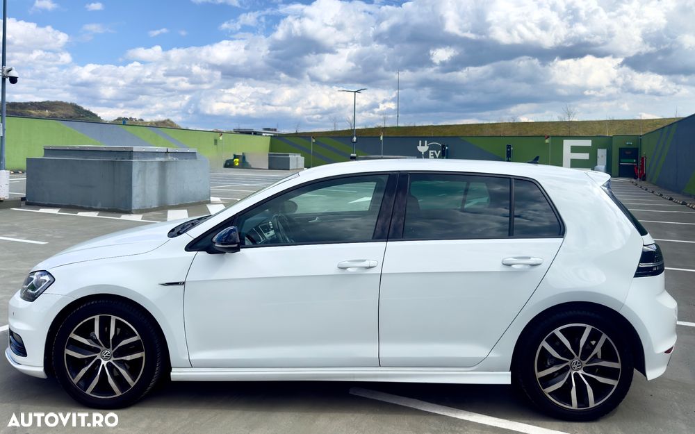 Volkswagen Golf - 35