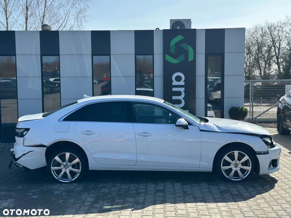 Audi A4 Limousine - 4