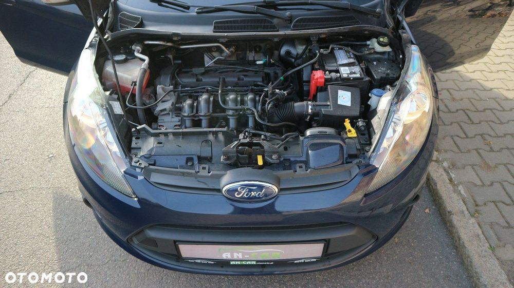 Ford Fiesta 1.25 Trend - 23