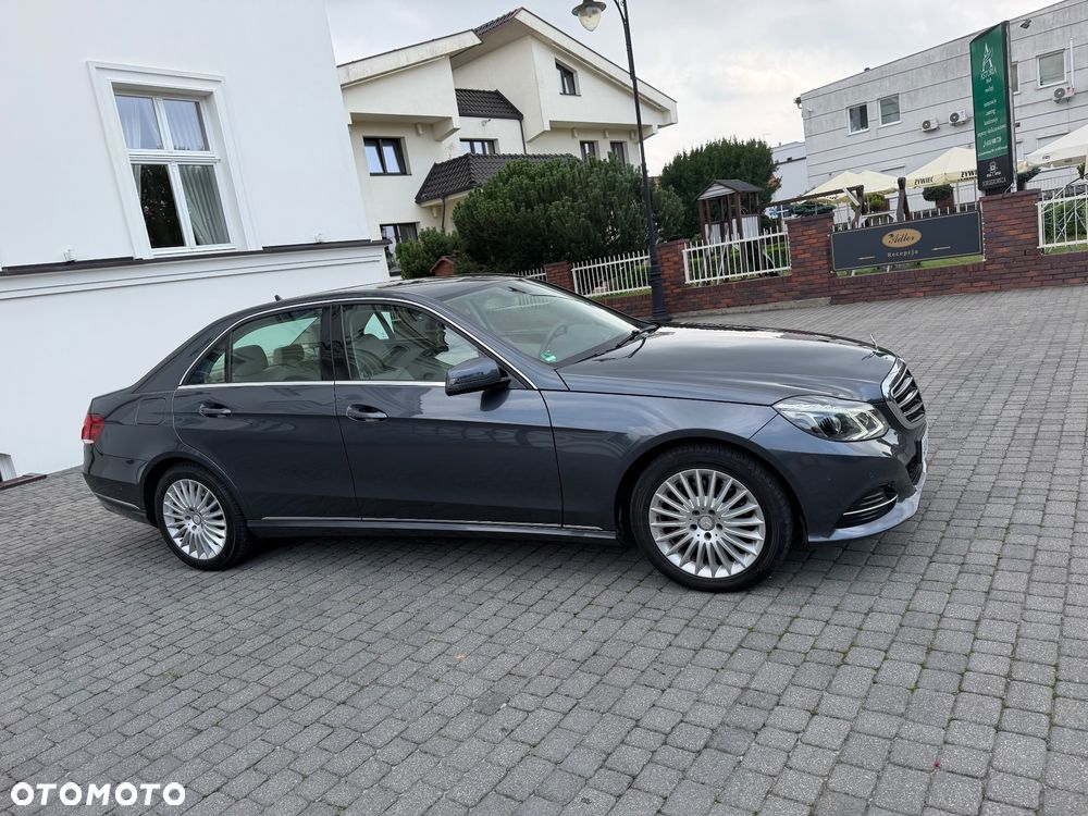 Mercedes-Benz Klasa E 300 BlueTEC HYBRID - 8