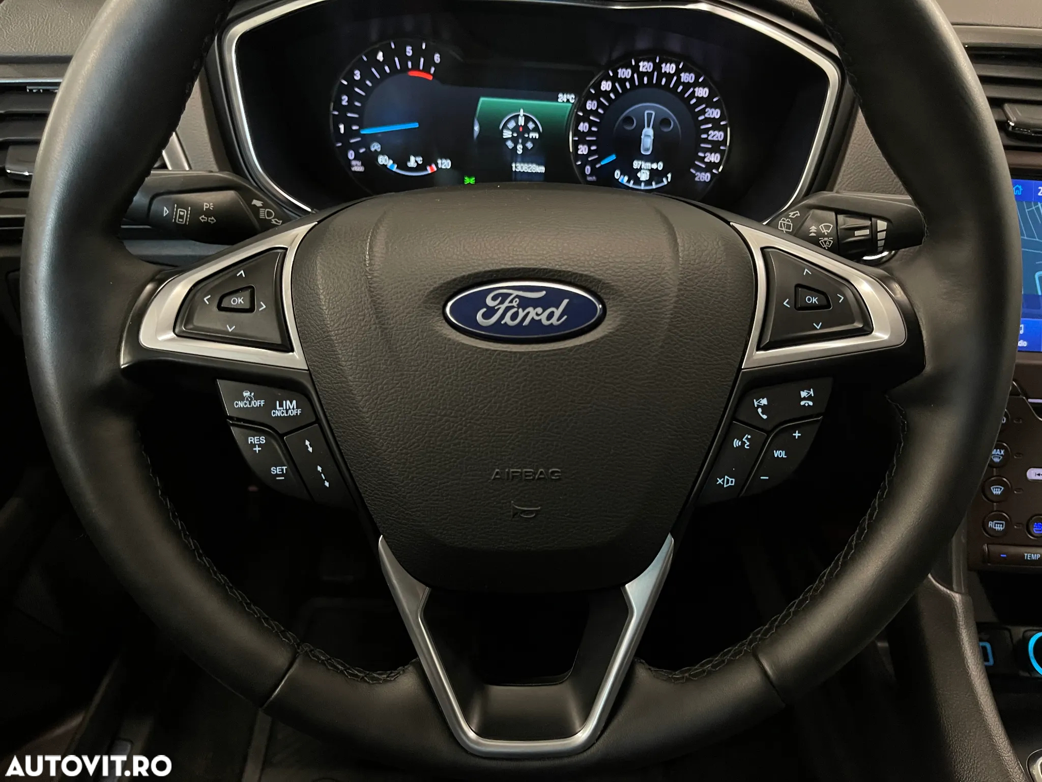 Ford Mondeo 2.0 TDCi Titanium - 24