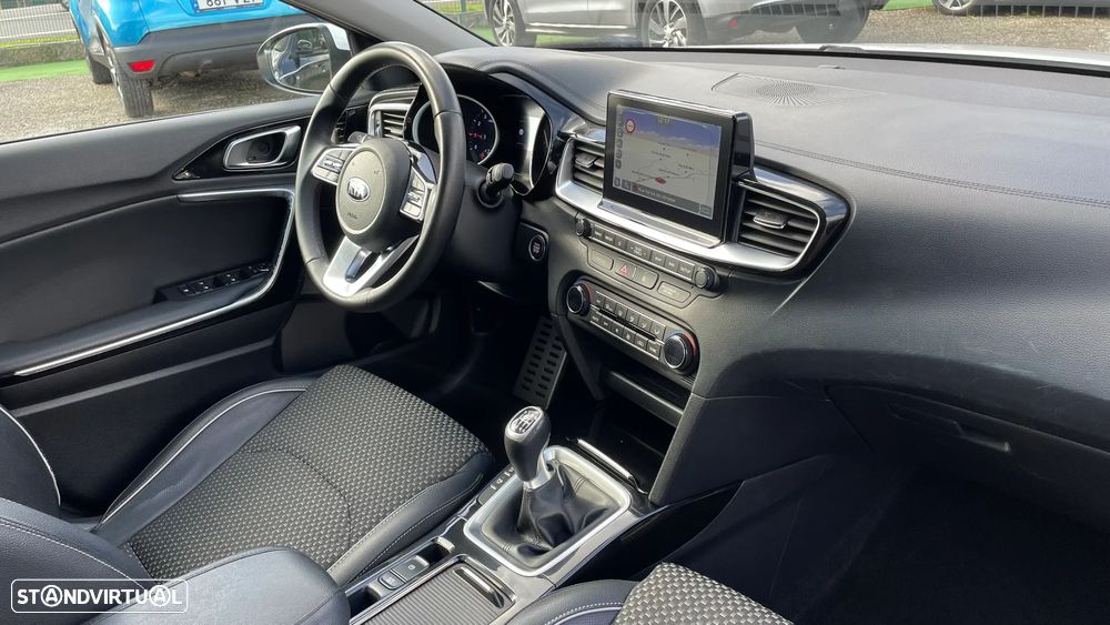 Kia Ceed SW 1.0 T-GDI TX+SRF - 13