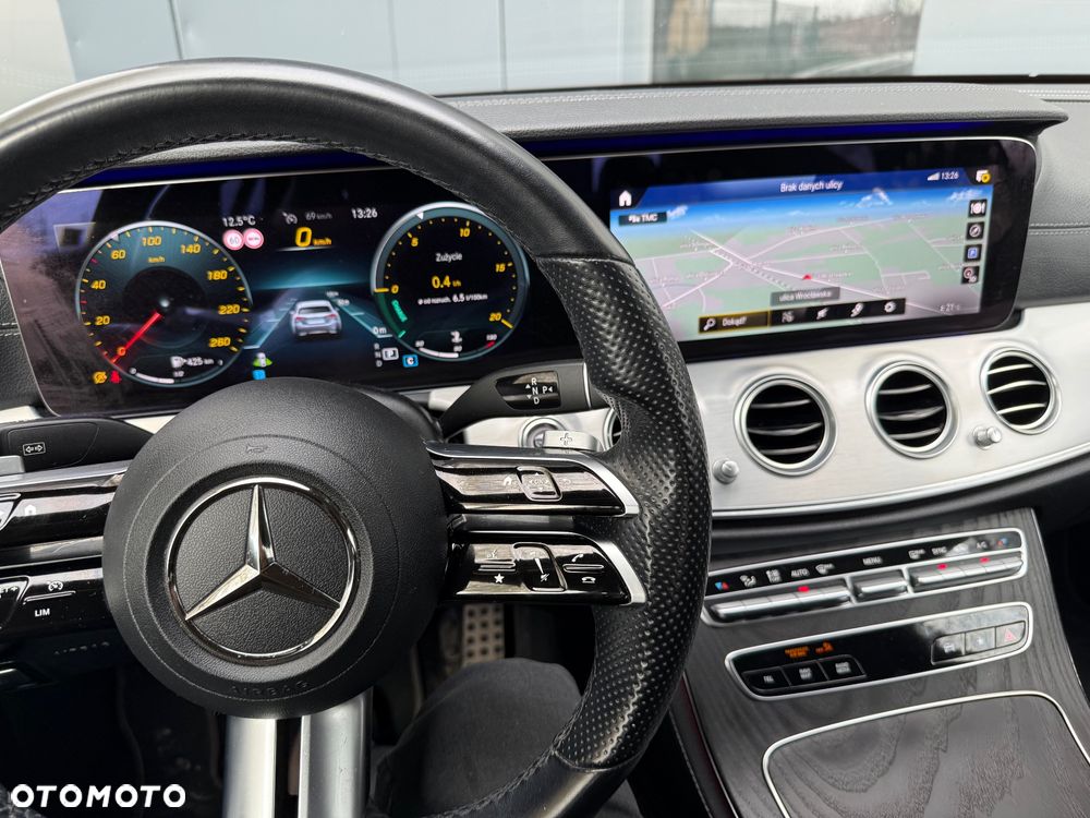 Mercedes-Benz Klasa E 220 d 4-Matic AMG - 27