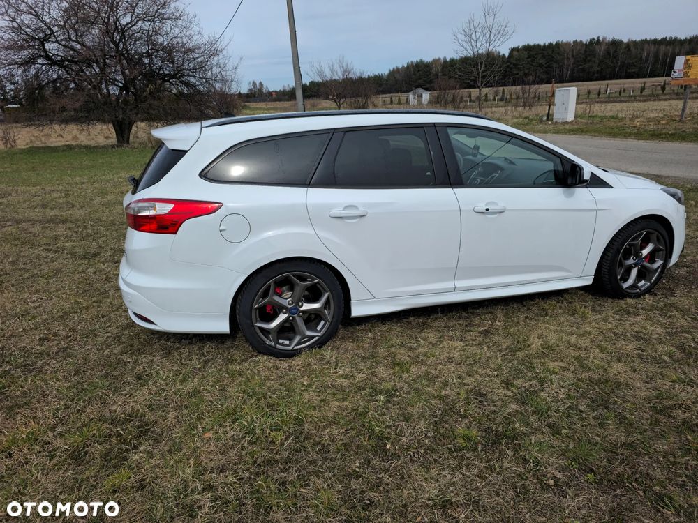 Ford Focus 2.0 EcoBoost ST - 6