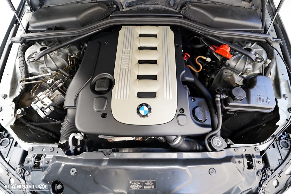 BMW 525 dA Touring - 15