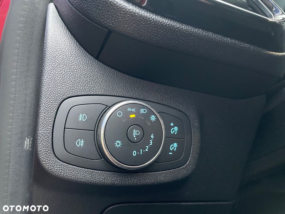 Ford Fiesta 1.1 Titanium - 19