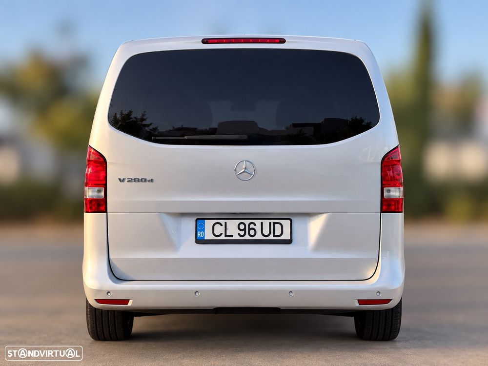 Mercedes-Benz V 200 - 11