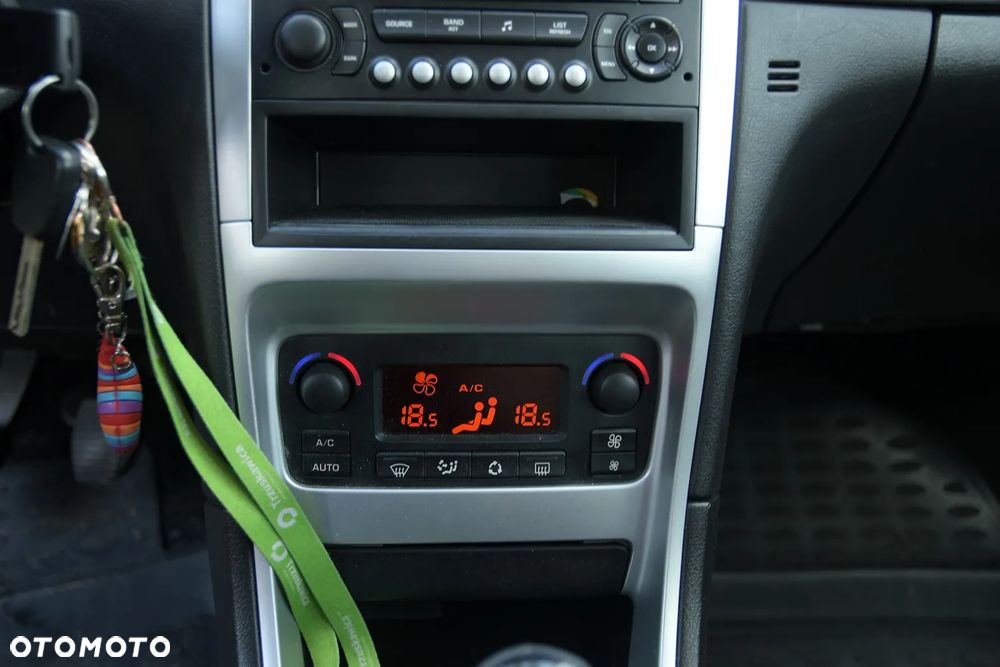 Peugeot 307 2.0 HDi Oxygo - 27