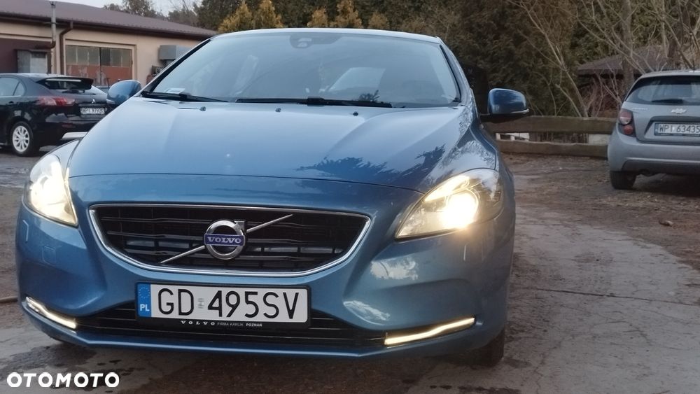 Volvo V40