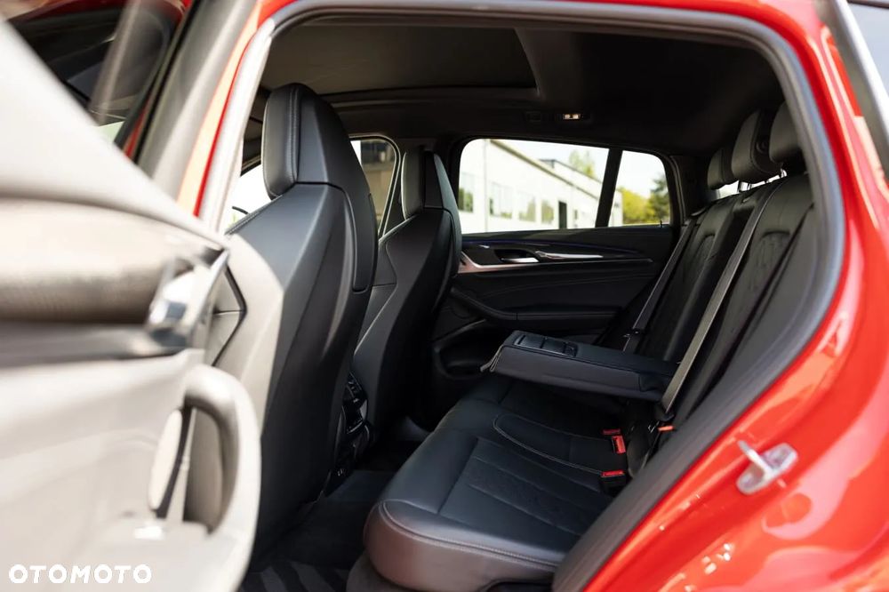 BMW X4 M xDrive M Competition - 22