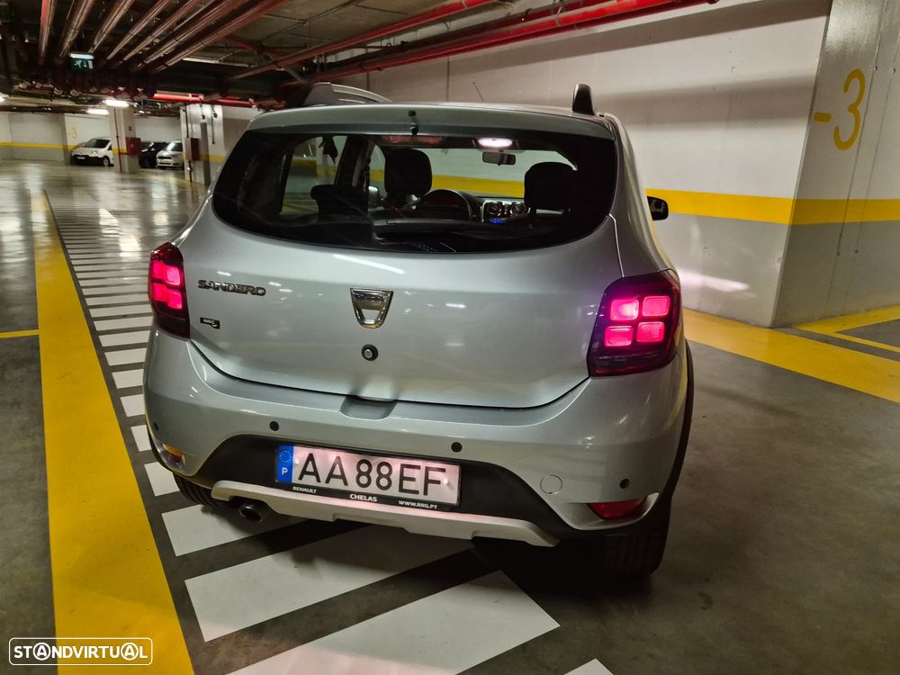 Dacia Sandero 0.9 TCe Stepway - 12