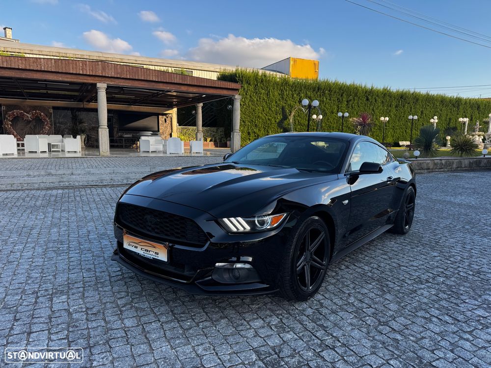 Ford Mustang 2.3 Eco Boost Aut. - 3