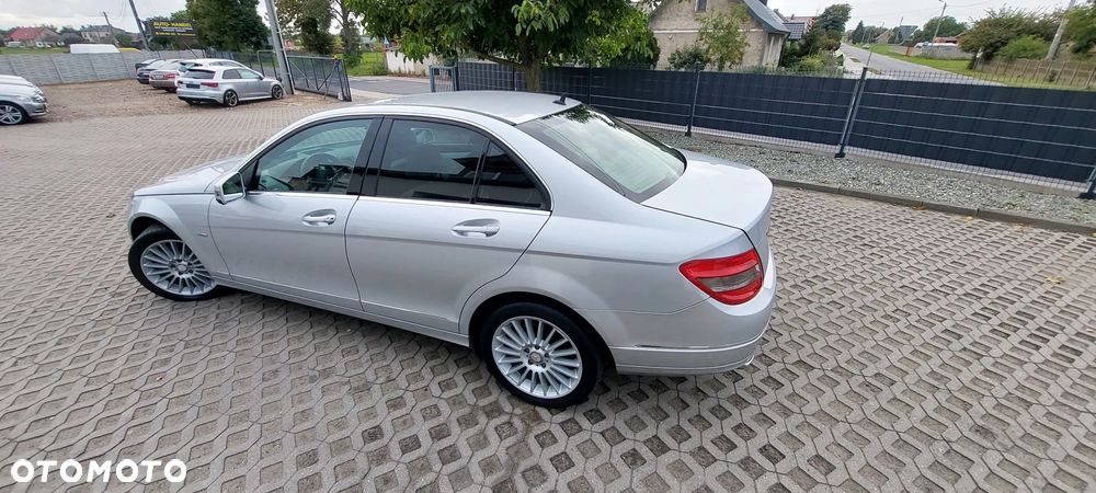 Mercedes-Benz Klasa C - 25