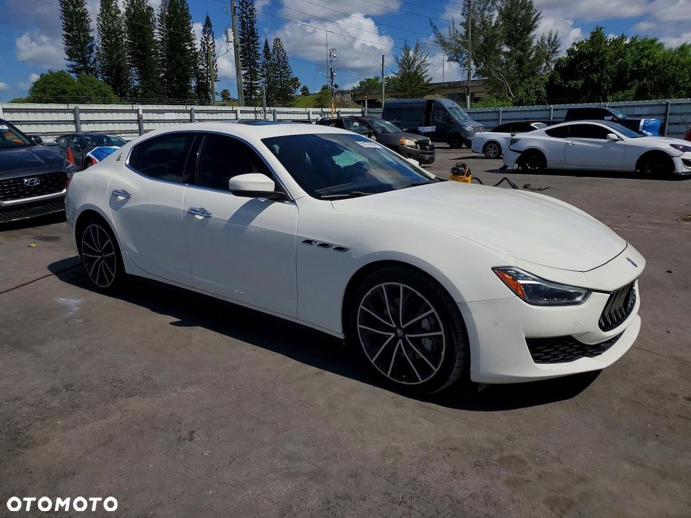 Maserati Ghibli - 3