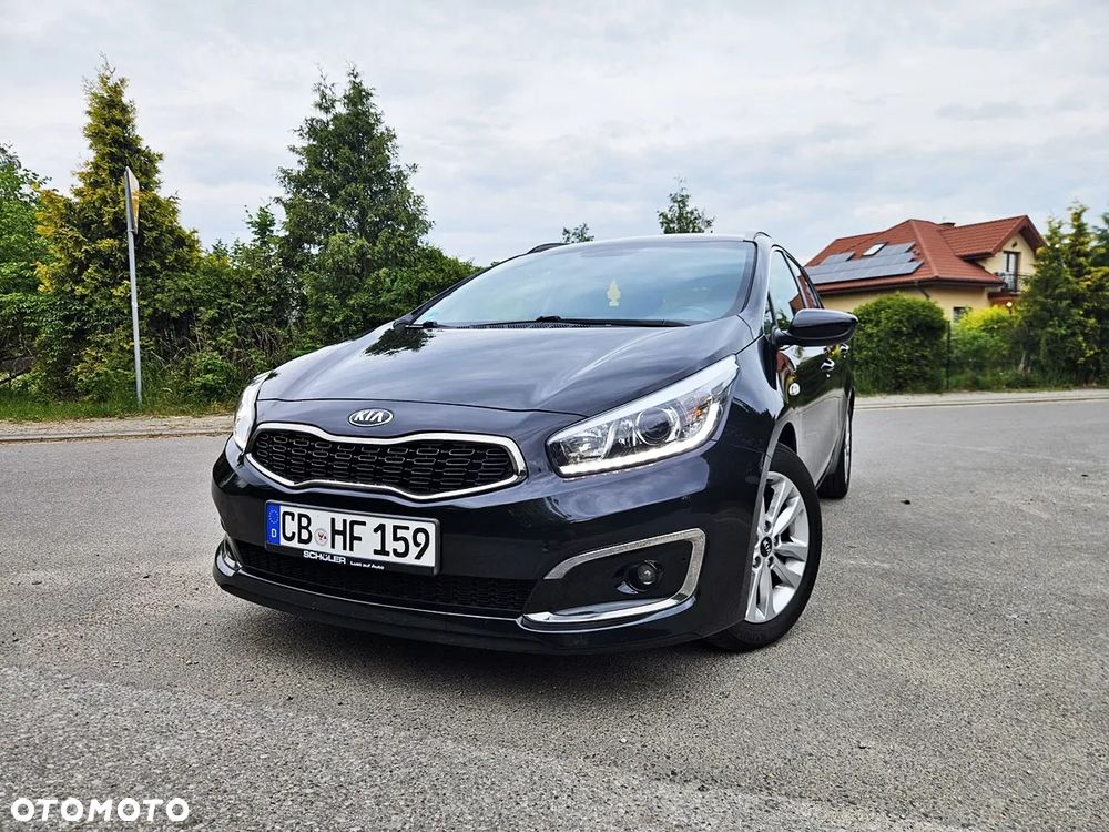 Kia Ceed 1.6 CRDi 136 ISG Spirit - 2