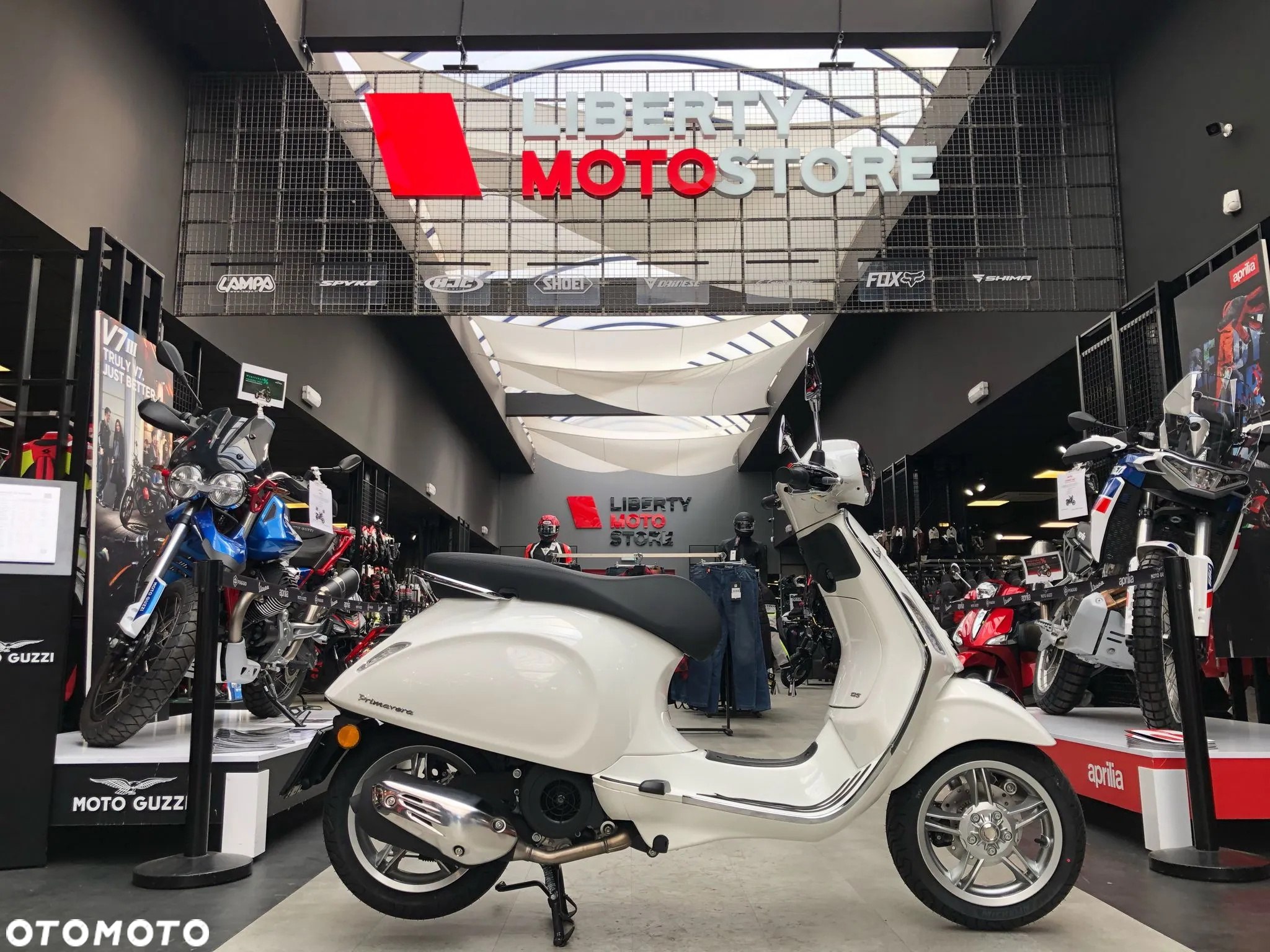 Vespa Primavera - 7