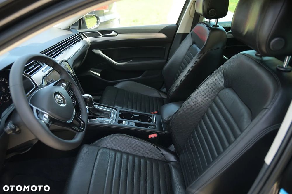 Volkswagen Passat 2.0 TDI (BlueMotion Technology) DSG Highline - 29