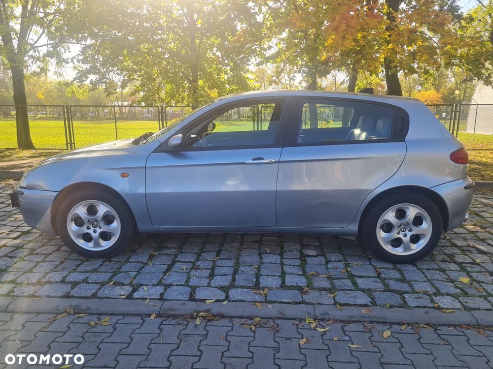 Alfa Romeo 147 2002 photo 5