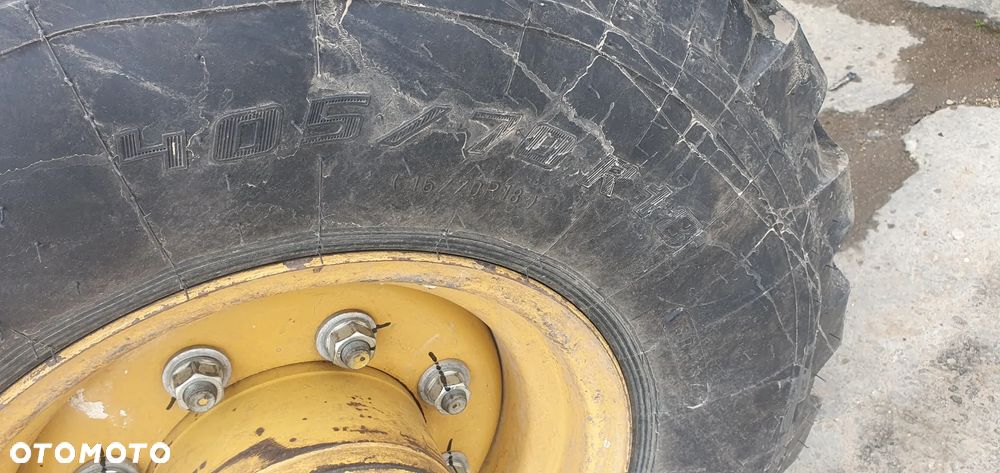 Caterpillar 906M - 13