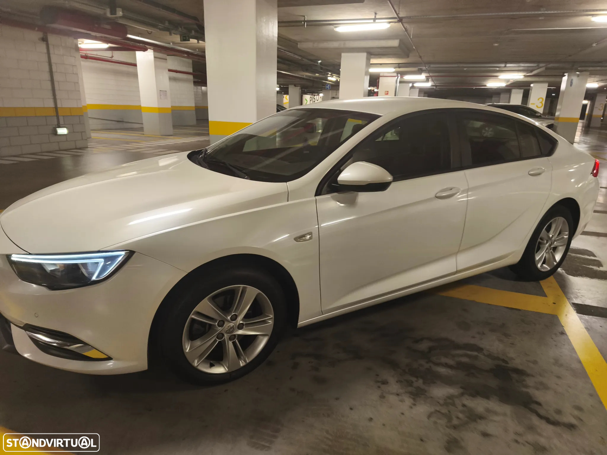 Opel Insignia Grand Sport 1.6 CDTi Edition - 26