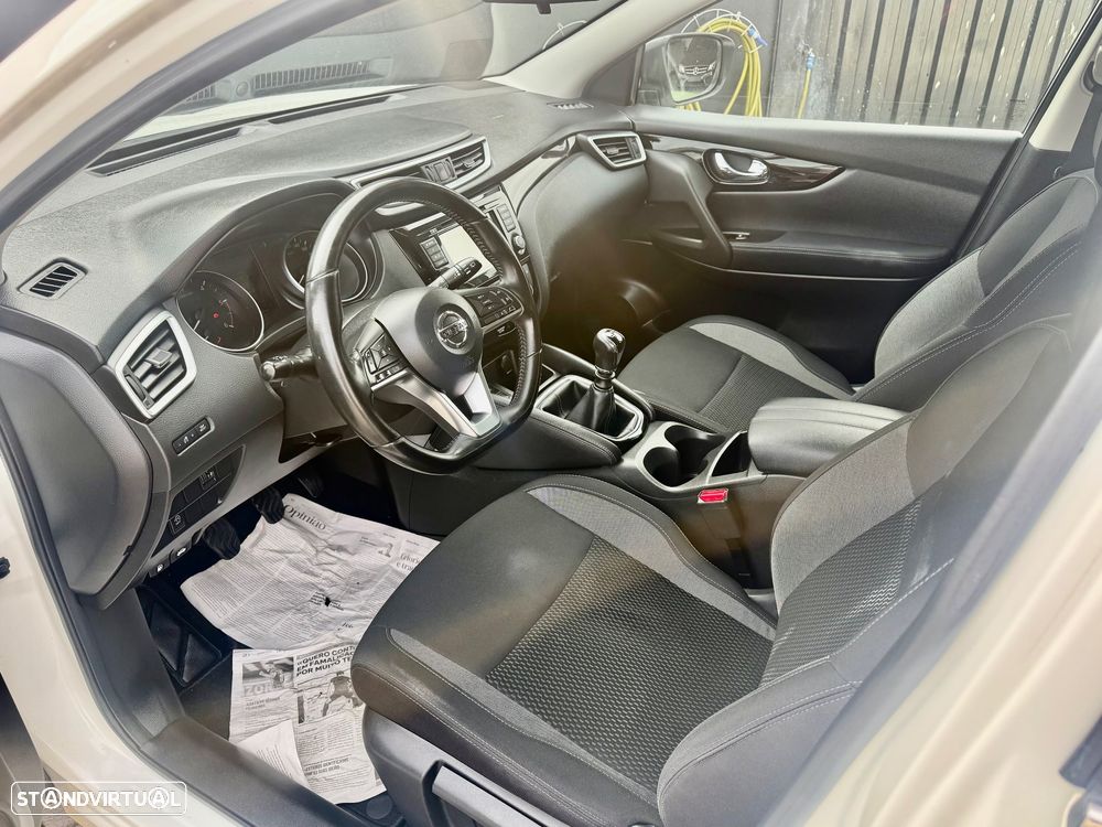 Nissan Qashqai 1.5 dCi N-Connecta J18+Led - 6