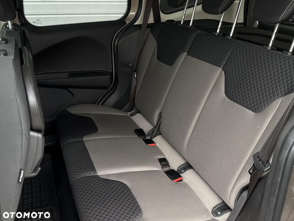 Ford Tourneo Courier 1.5 TDCi Trend - 12