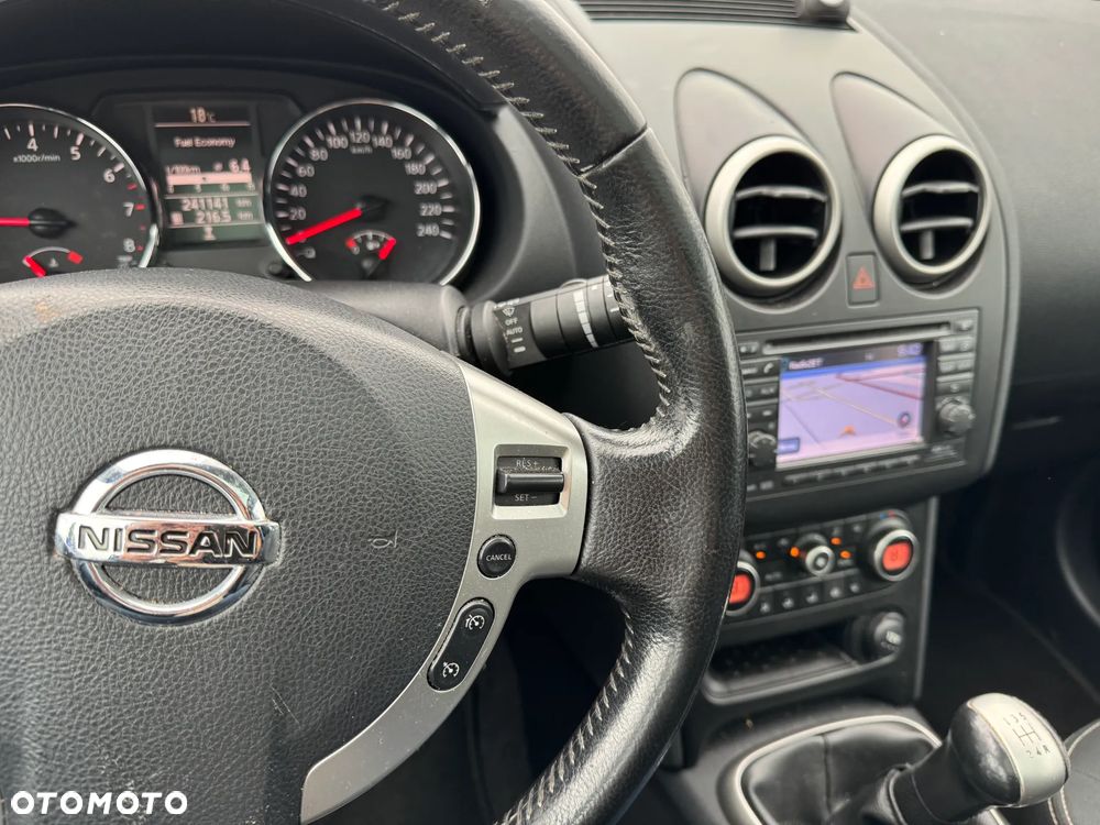 Nissan Qashqai 1.6 Visia - 16