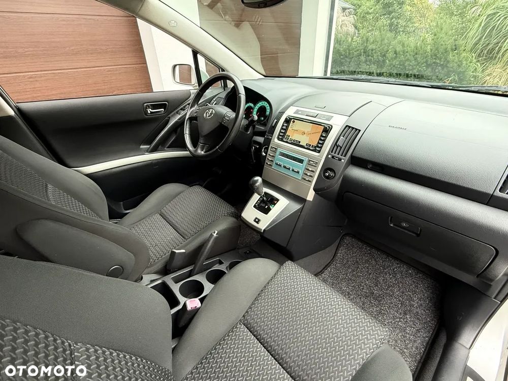 Toyota Corolla Verso 1.8 Sol 7os MM - 25