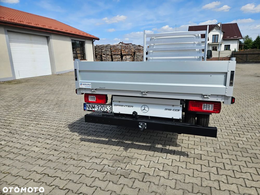 Mercedes-Benz Sprinter 519 - 5