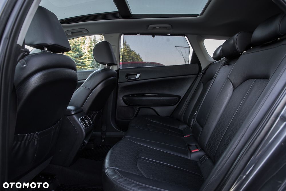 Kia Optima Sportagon 2.0 GDI Attract - 29