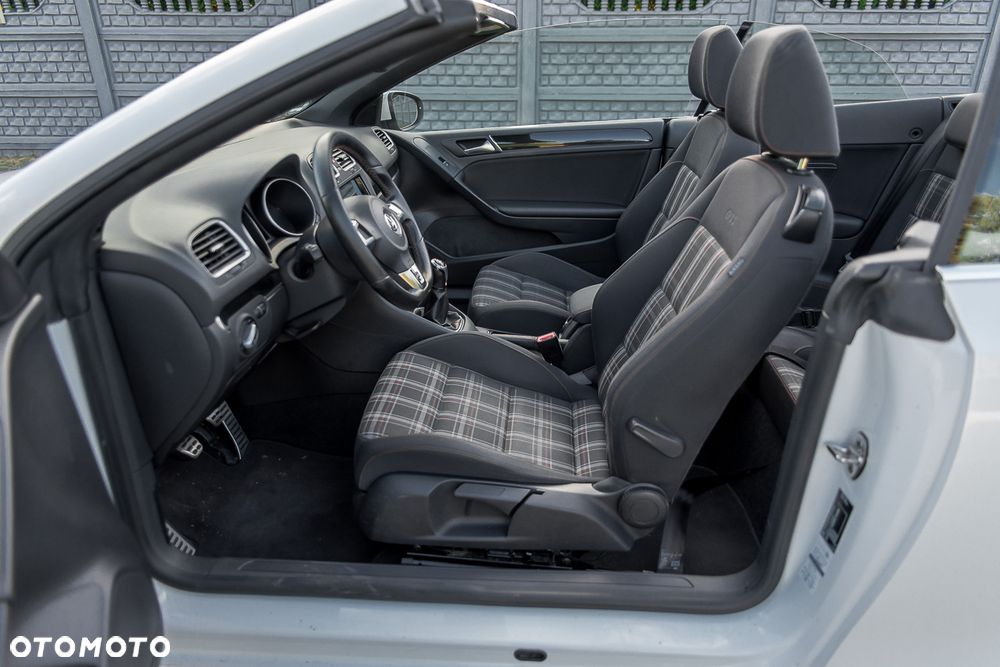 Volkswagen Golf Cabrio GTI - 32