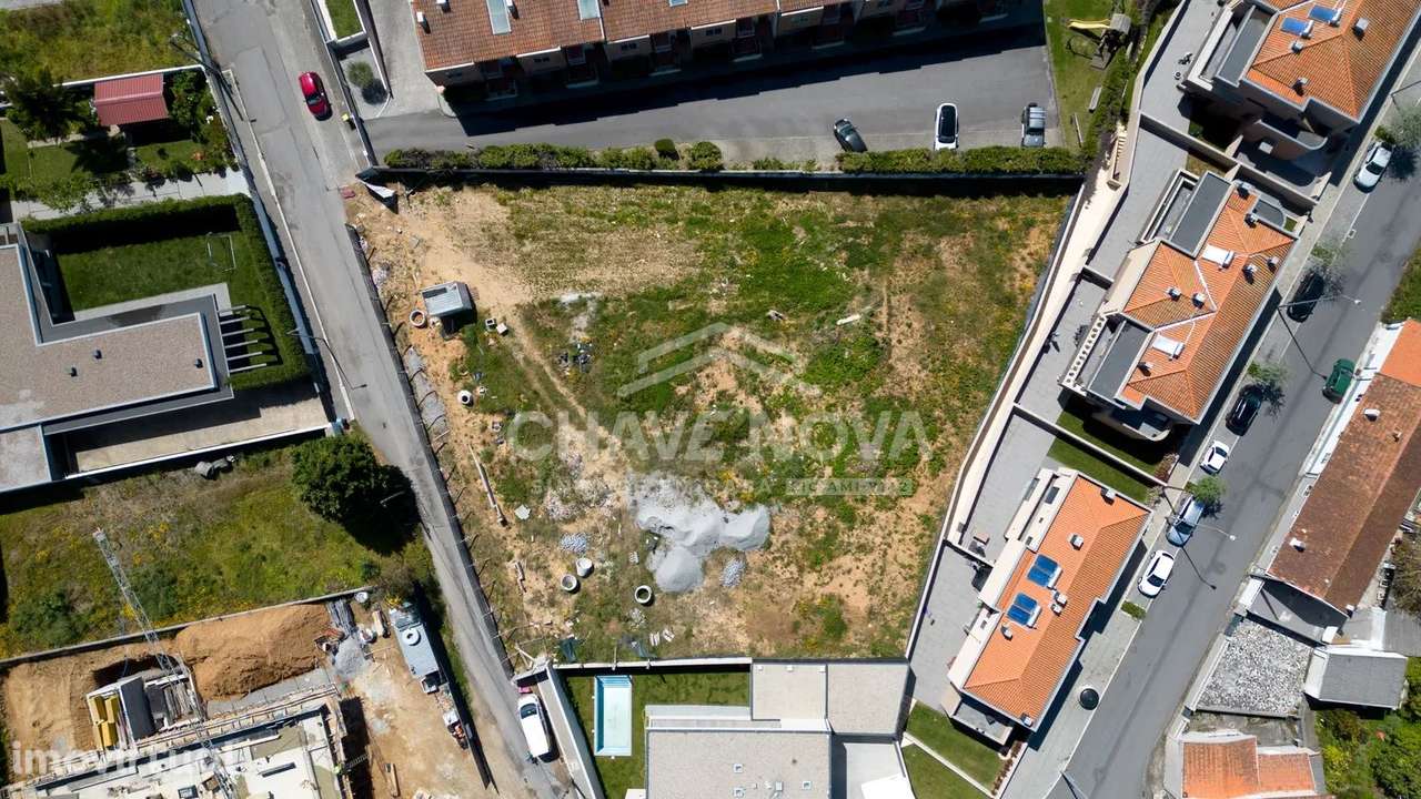 Terreno c/ 609 m² na Madalena (Praias) - Grande imagem: 2/14