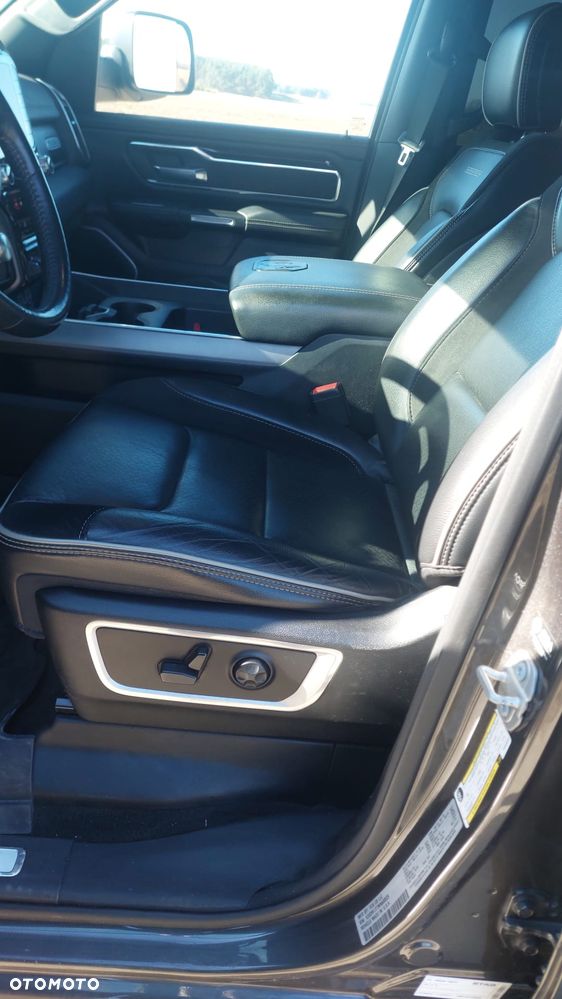 RAM 1500 5.7 Crew Cab Laramie - 11