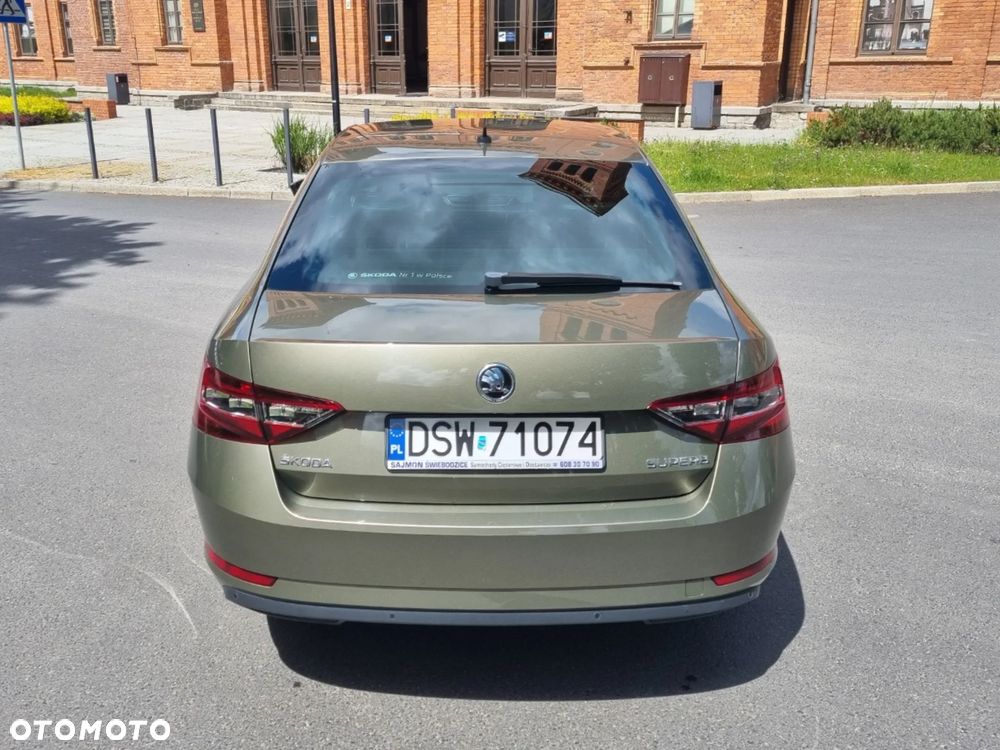 Skoda Superb 2.0 TSI L&K DSG - 14