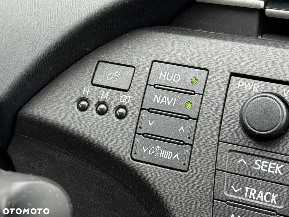 Toyota Prius 1.8 HSD Life - 33