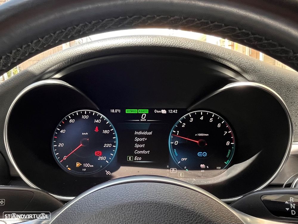 Mercedes-Benz C 300 e AMG Line - 13