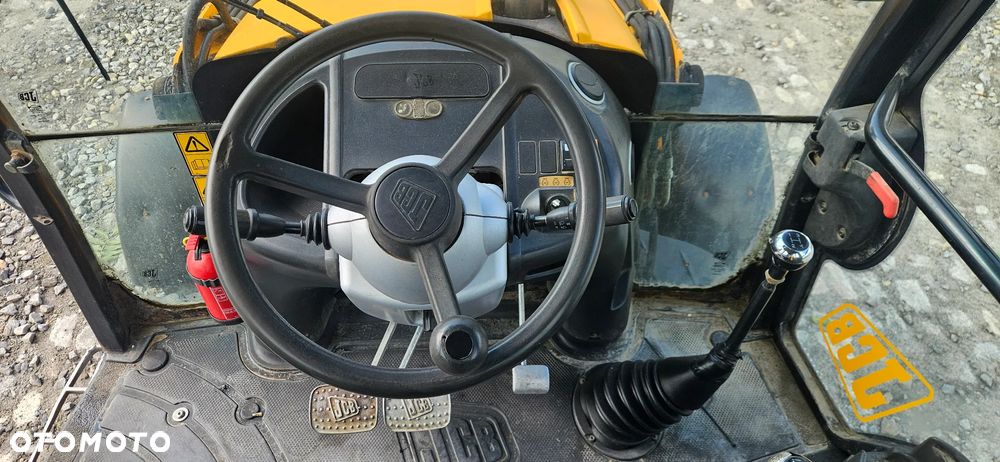 JCB 3CX - 8