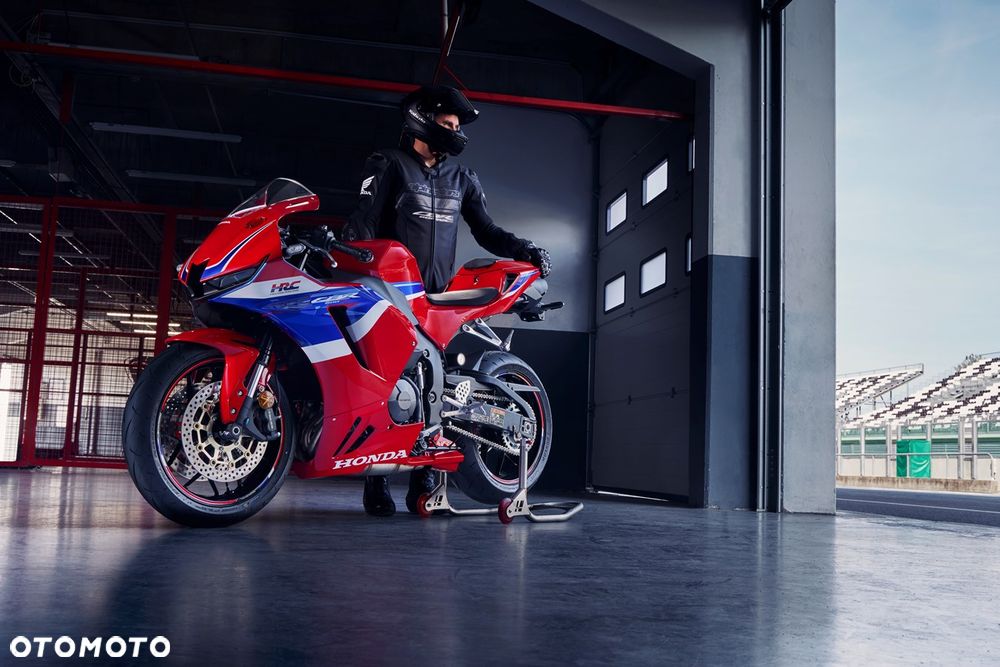 Honda CBR - 16