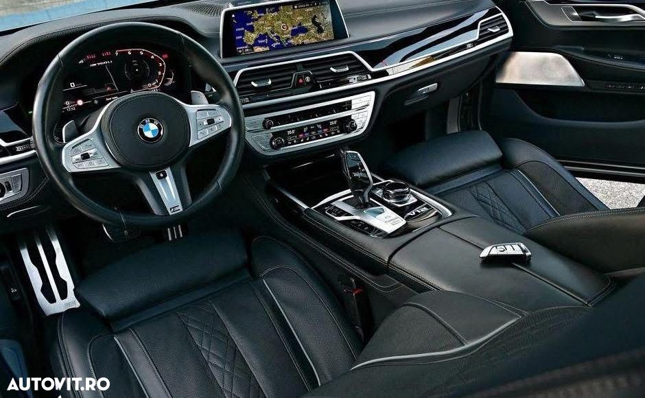 BMW M7 M760Li xDrive V12 Excellence - 12
