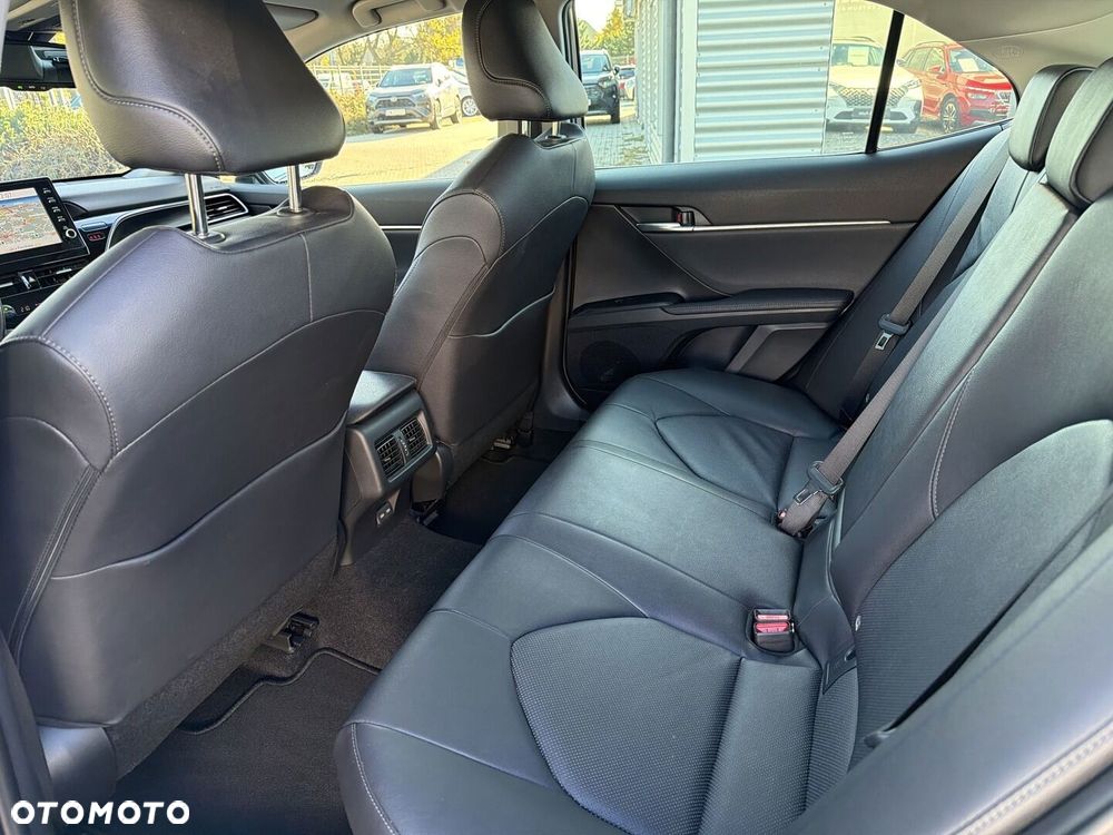 Toyota Camry 2.5 Hybrid Executive CVT - 14