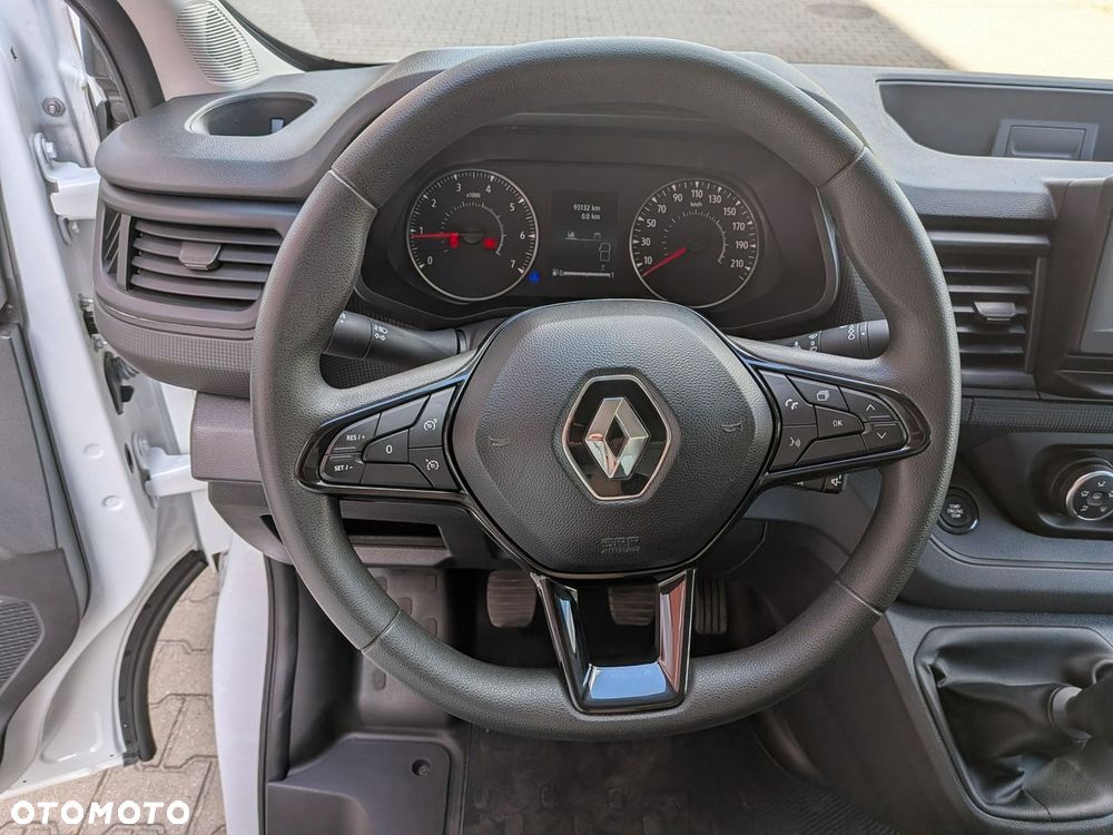 Renault Trafic - 15