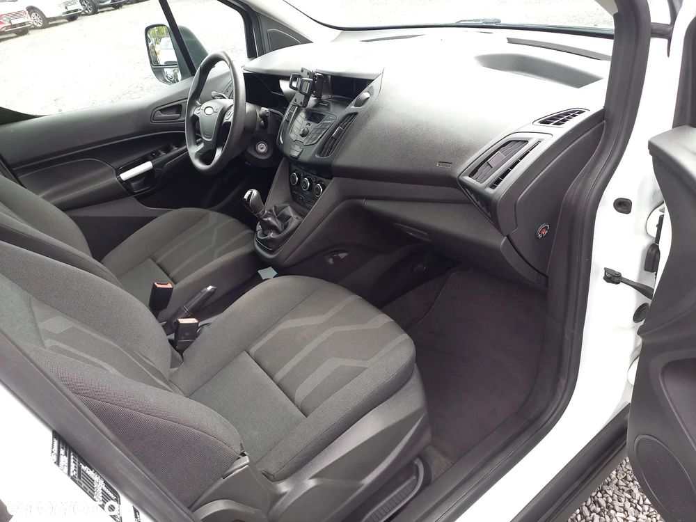 Ford Transit Connect - 22