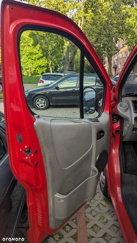 Renault Trafic - 13