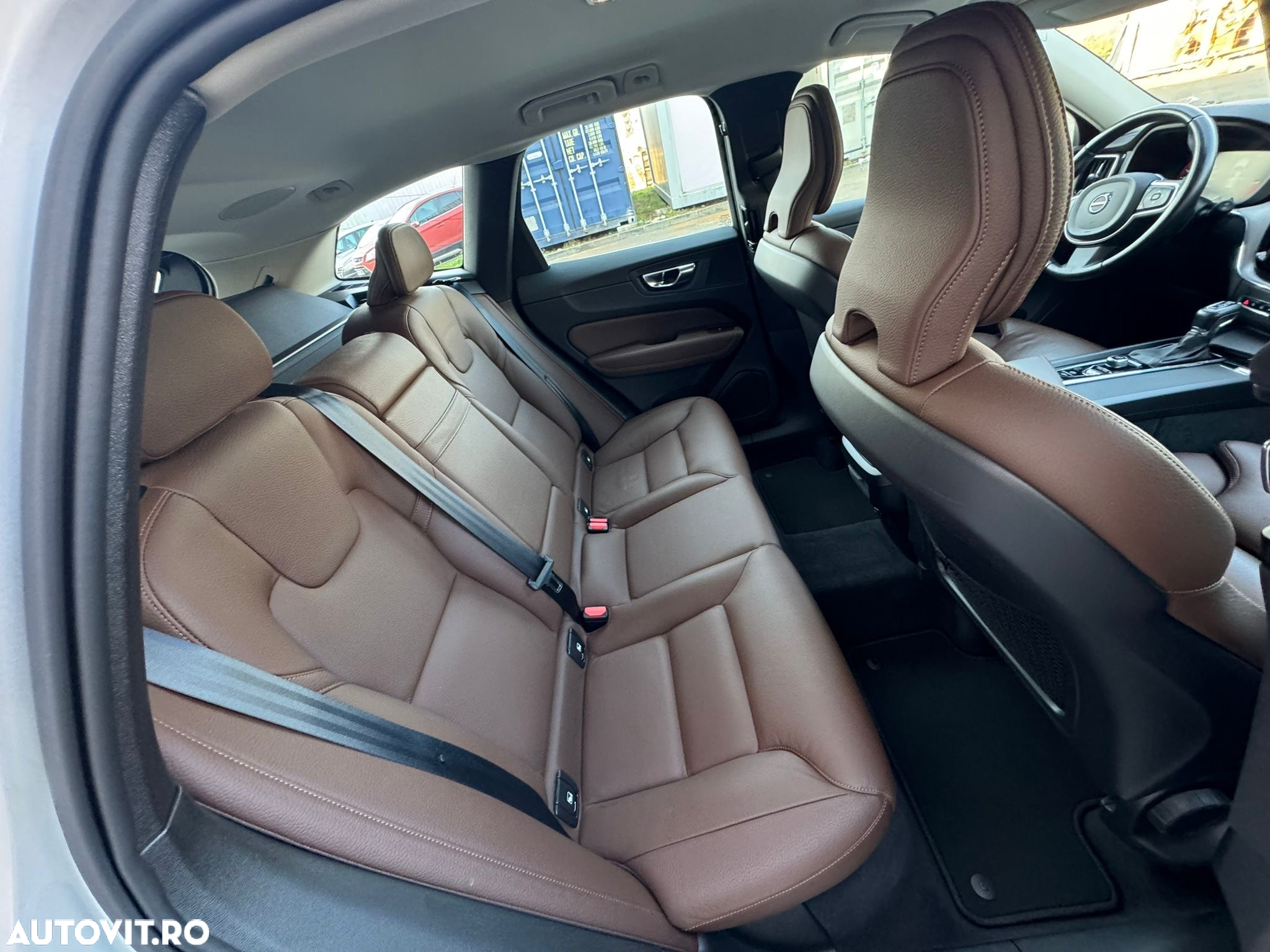 Volvo XC 60 D4 Geartronic Momentum Pro - 11