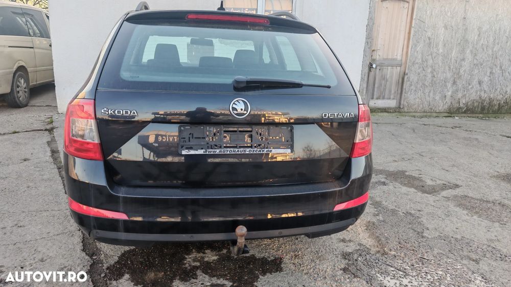 Skoda Octavia Combi 2.0 TDI Style - 6