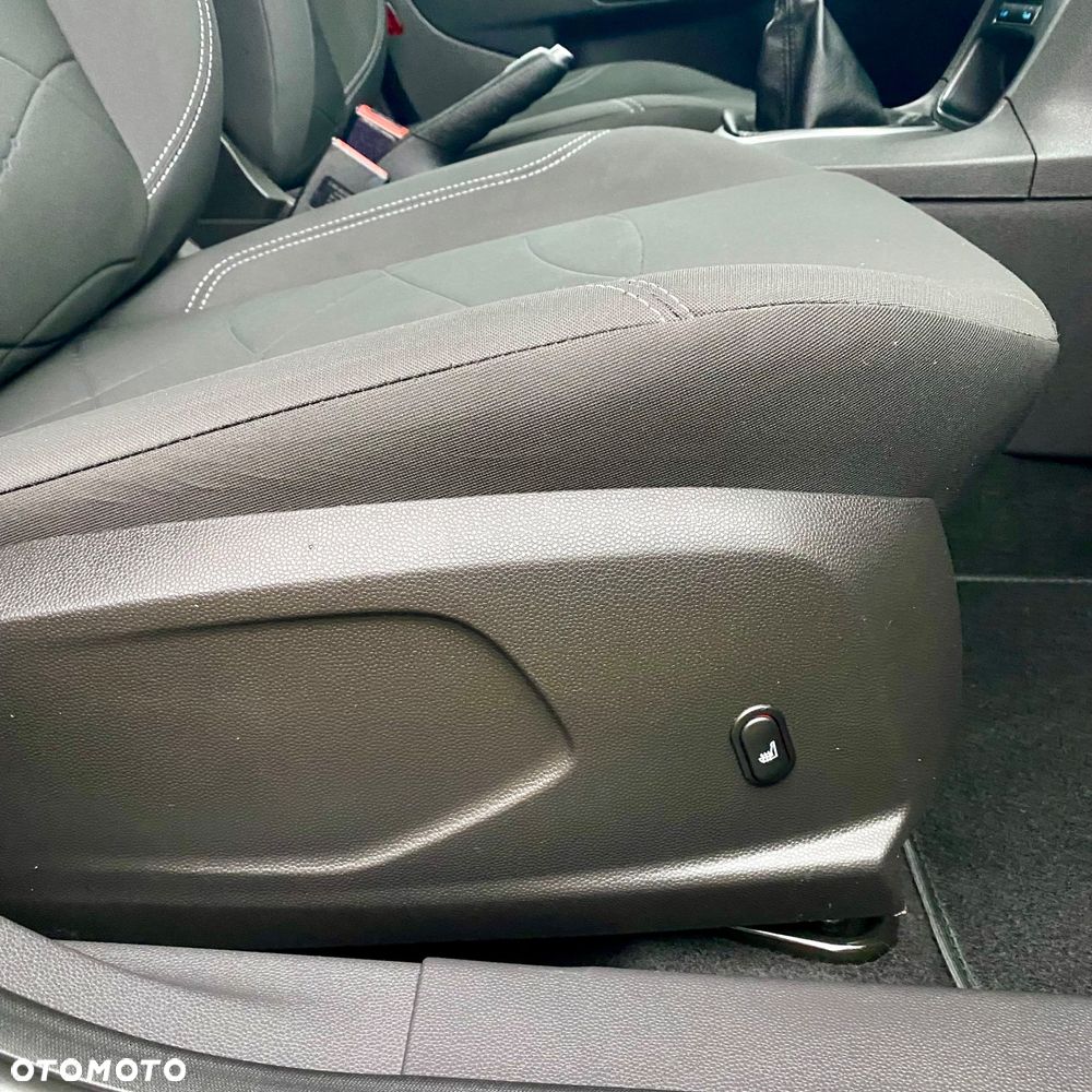 Ford Fiesta 1.0 EcoBoost Start-Stop ST-LINE - 33