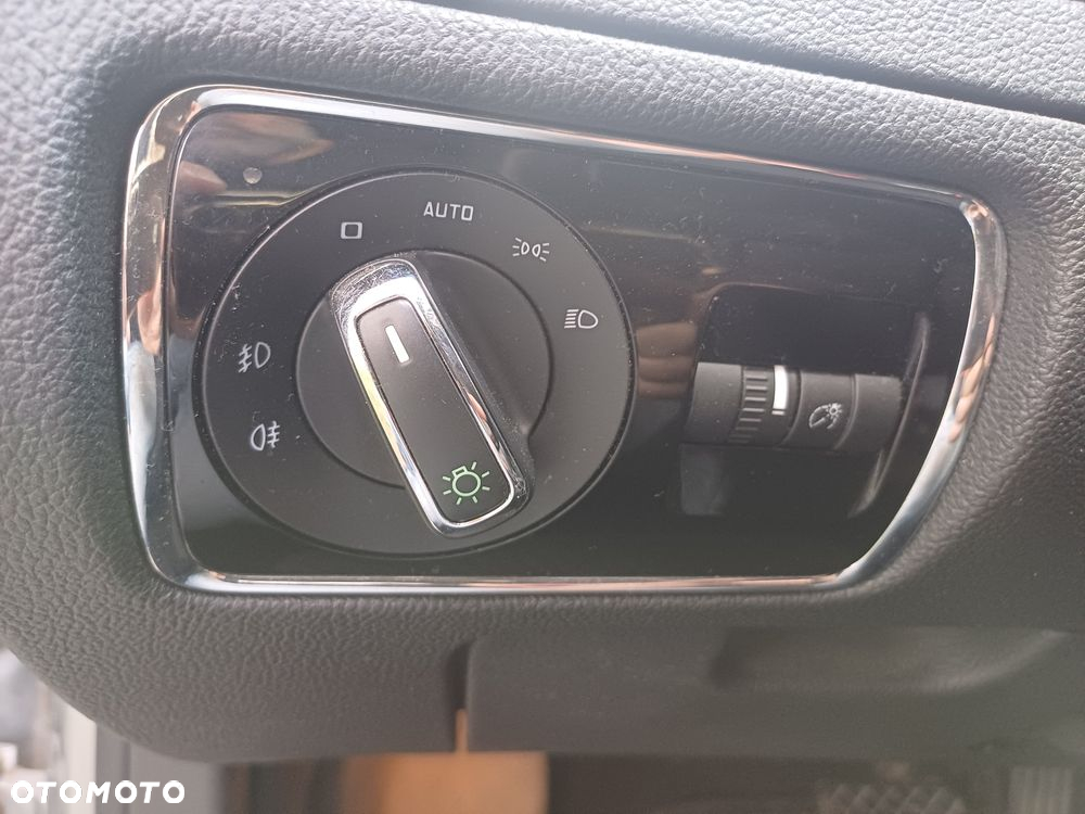 Skoda Superb Combi 2.0 TDI 4x4 DSG AllDrive - 18