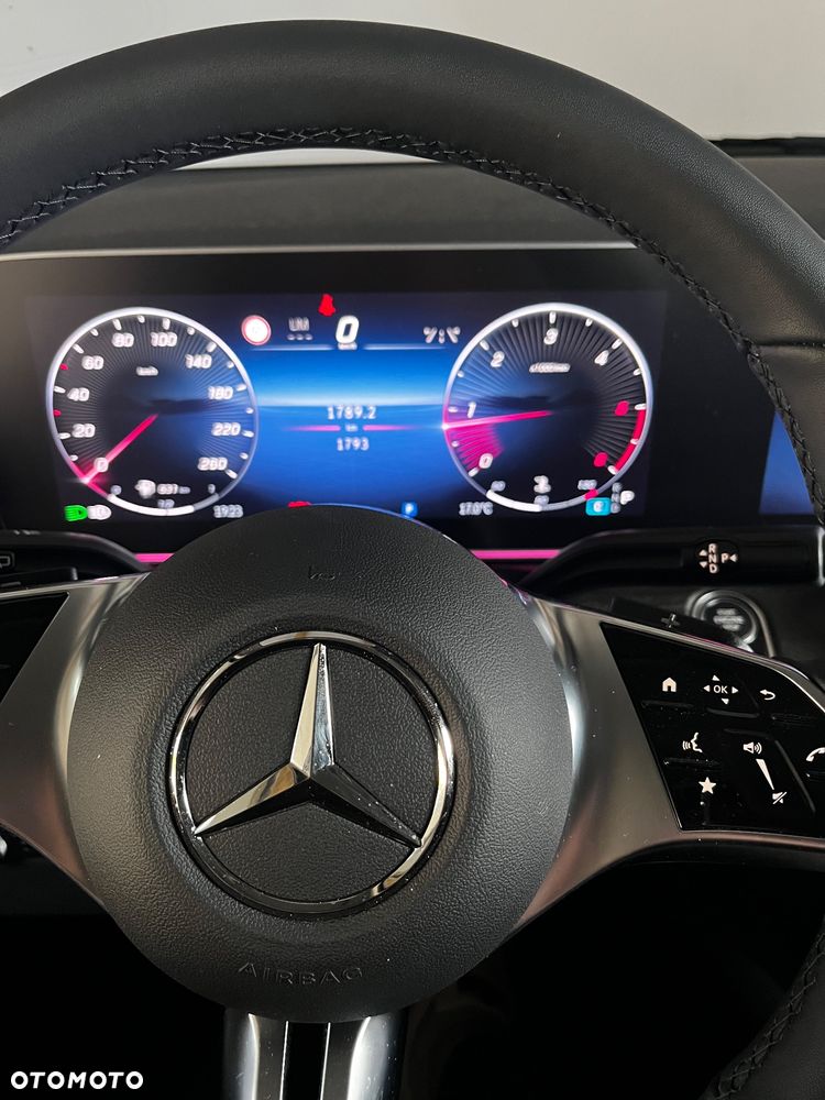 Mercedes-Benz Klasa V 220 d 4-Matic Avantgarde 9G-Tronic (d³ugi) - 9