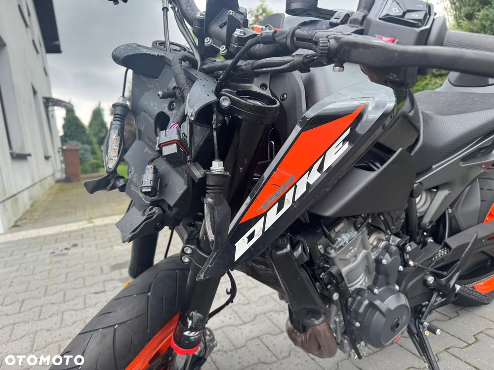 KTM Duke 790 - 26