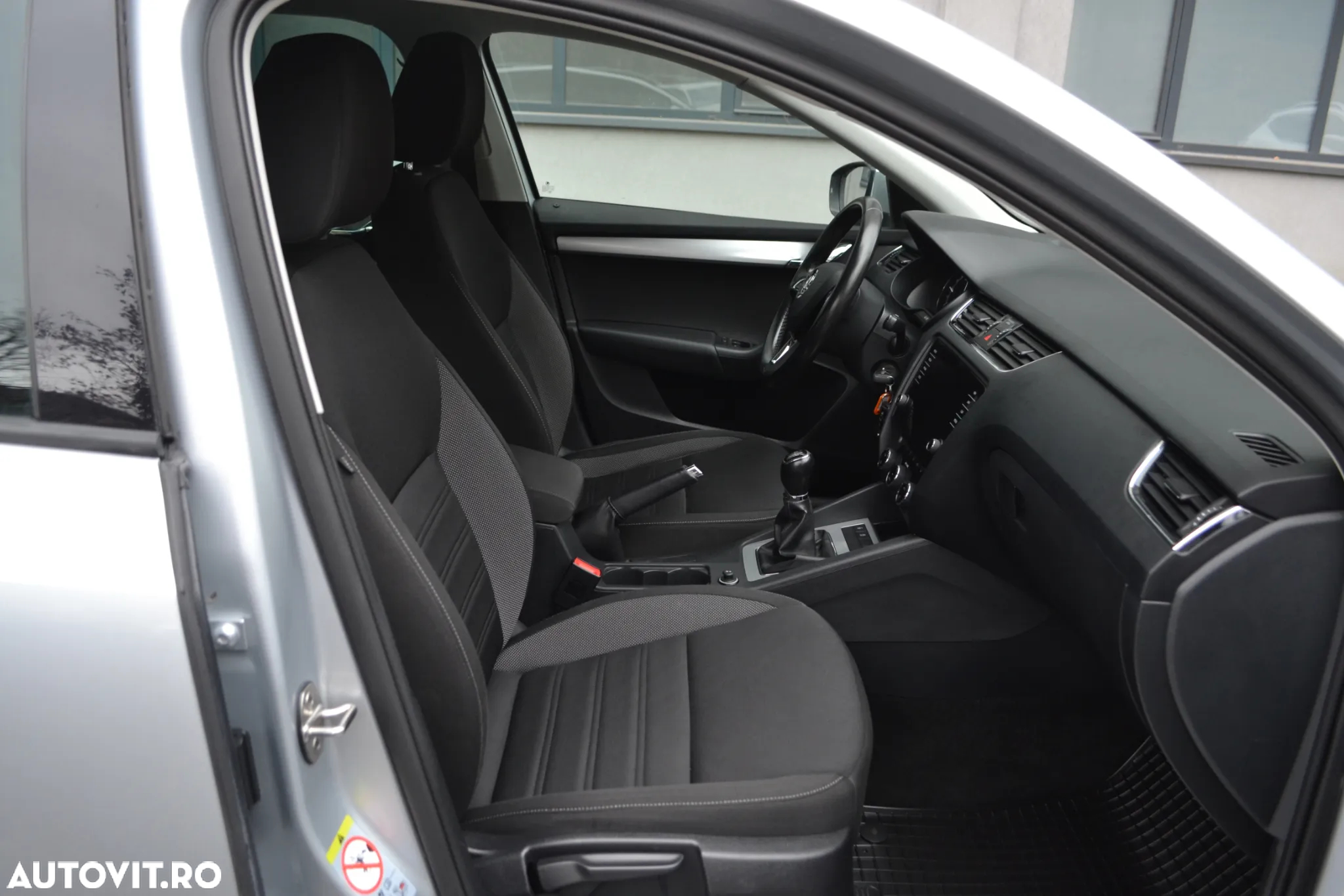 Skoda Octavia 1.6 TDI Premium Edition - 7